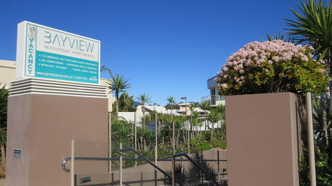 Bayview Beachfront Apartments, In Town Right On The Beach - Tourism Brisbane 16