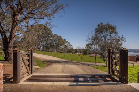 Angaston Saleyards Luxury Accommodation - Tourism Brisbane 31