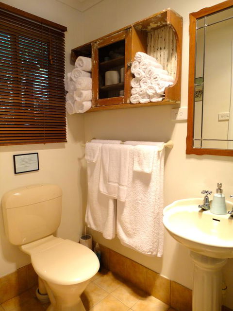 Aldgate Valley Bed And Breakfast - Brisbane Tourism 27
