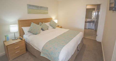 Lady Bay Hotel - Tourism Brisbane 4