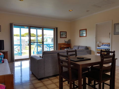 Marion Bay Holiday Villas - Brisbane 4u 15
