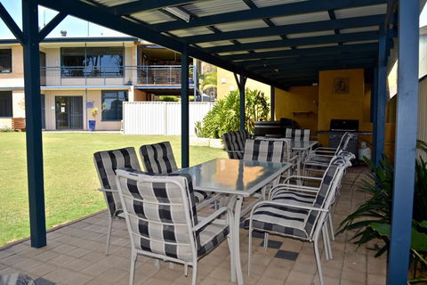 Longbeach Apartments - Tourism Brisbane 4