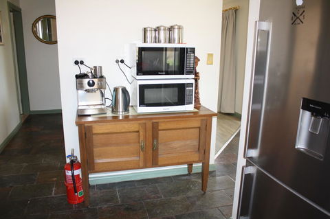 Maslin Beach House - Brisbane Tourism 11