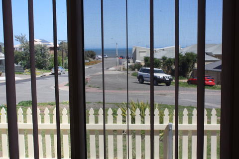 Maslin Beach House - Brisbane Tourism 13