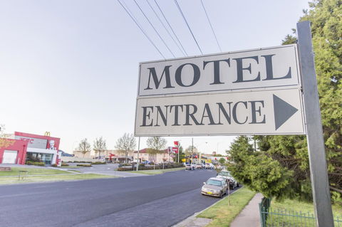 Bathurst Motor Inn - Tourism Brisbane 35