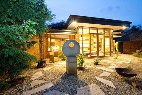 Sticky Rice Villas - Tourism Brisbane 10