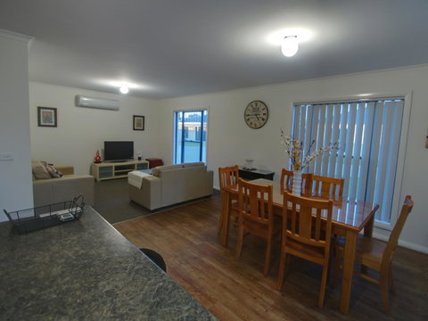 DBJ Holiday Units - Tourism Brisbane 3