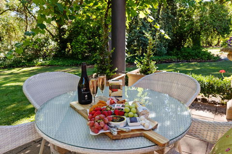 Adelaide Hills Retreats - Brisbane Tourism 14