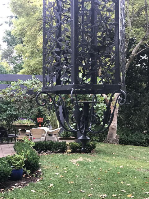 Adelaide Hills Retreats - Brisbane Tourism 21