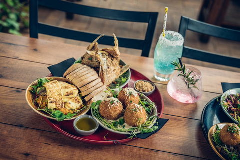 Mick O\'Sheas - Tourism Brisbane 10