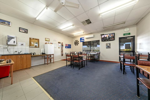 Border Village Roadhouse - Brisbane Tourism 12