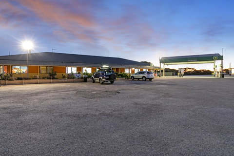 Border Village Roadhouse - Brisbane Tourism 2