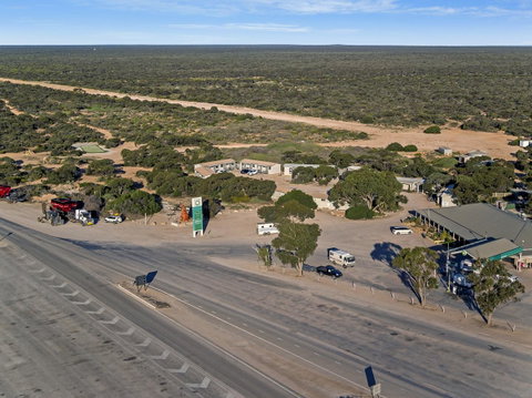 Border Village Roadhouse - Brisbane Tourism 21