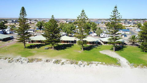 Wallaroo Holiday Park - Tourism Brisbane 0