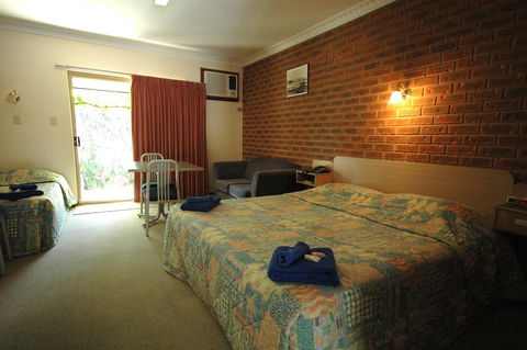 Burra Motor Inn - Tourism Brisbane 42