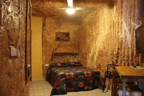 The Underground Motel - Brisbane Tourism 5