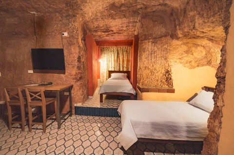 The Underground Motel - Brisbane Tourism 20