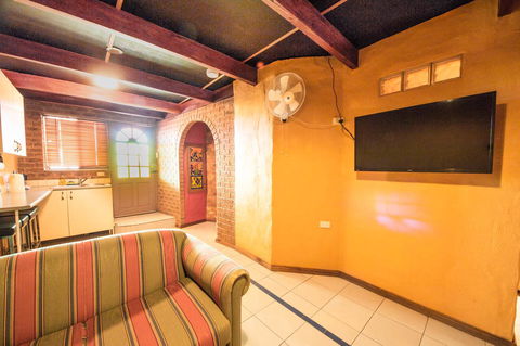 The Underground Motel - Brisbane Tourism 16