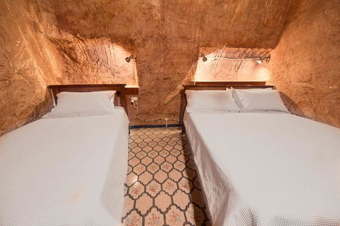 The Underground Motel - Brisbane Tourism 6