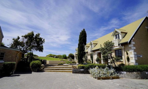 Caledonian Inn - Tourism Brisbane 0