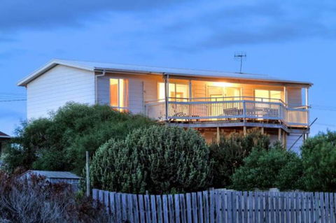 SeaWatch-Sea Views - Tourism Brisbane 0