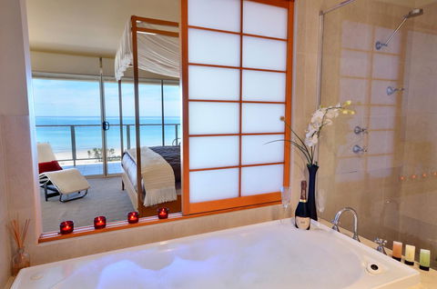 Adelaide Luxury Beach House - Brisbane Tourism 10