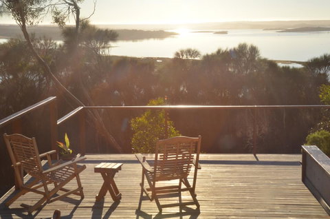 Of Stone & Wood Guesthouse - Tourism Brisbane 21