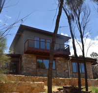 Of Stone and Wood Guesthouse - Tourism Brisbane