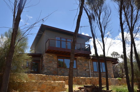 Of Stone & Wood Guesthouse - Tourism Brisbane 0