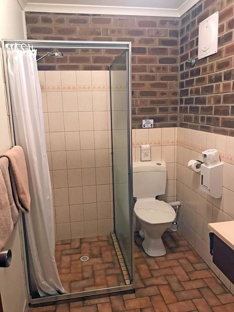 Lake Albert Motel - Tourism Brisbane 36