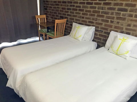 Lake Albert Motel - Tourism Brisbane 41