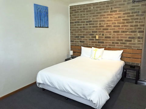 Lake Albert Motel - Tourism Brisbane 42