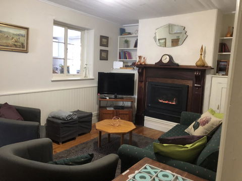 Goolwa Marinerâ€™s Cottage - Free Wifi And Pet Friendly - Centrally Located In Historic Region - Tourism Brisbane 11