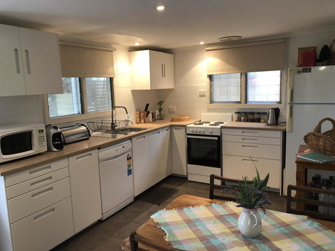 Goolwa Marinerâ€™s Cottage - Free Wifi And Pet Friendly - Centrally Located In Historic Region - Tourism Brisbane 8