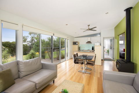 Blue Lake Holiday Park - Tourism Brisbane 37