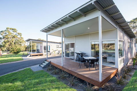 Blue Lake Holiday Park - Tourism Brisbane 15
