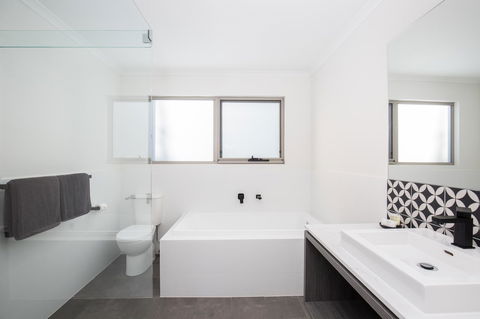 Blue Lake Holiday Park - Tourism Brisbane 26