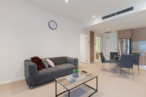 Ther-Rich 2Brm CBD Apartment - Brisbane Tourism 32