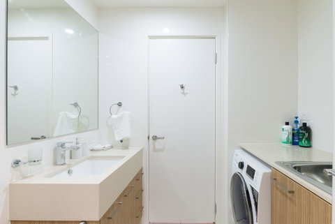 Ther-Rich 2Brm CBD Apartment - Brisbane Tourism 30