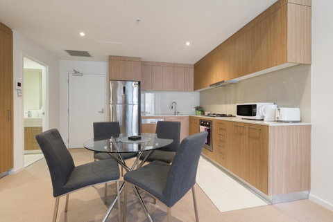 Ther-Rich 2Brm CBD Apartment - Brisbane Tourism 13