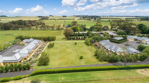 The Barn Accommodation - Tourism Brisbane 1