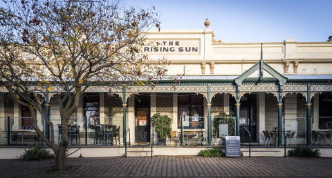 The Rising Sun Hotel - Tourism Brisbane 2