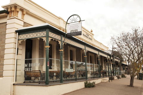 The Rising Sun Hotel - Tourism Brisbane 10