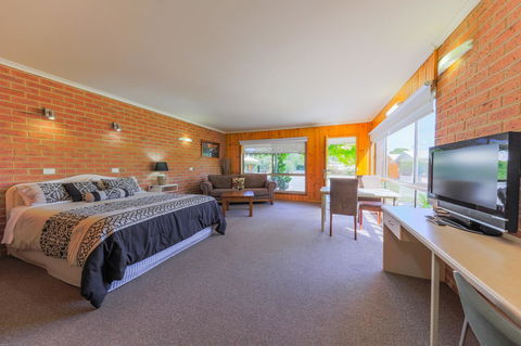 Country Roads Motor Inn Naracoorte - Tourism Brisbane 3
