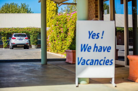Country Roads Motor Inn Naracoorte - Tourism Brisbane 22