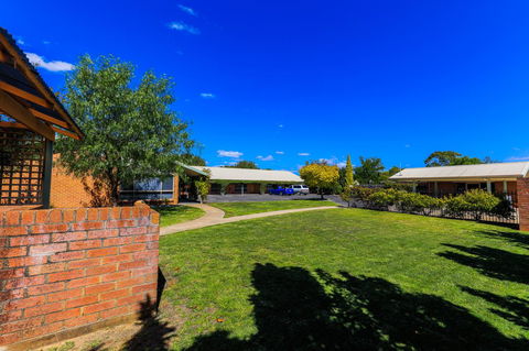 Country Roads Motor Inn Naracoorte - Tourism Brisbane 42