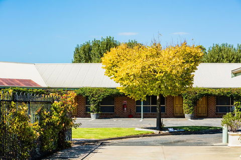 Country Roads Motor Inn Naracoorte - Tourism Brisbane 6