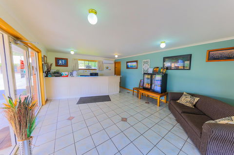 Country Roads Motor Inn Naracoorte - Tourism Brisbane 14
