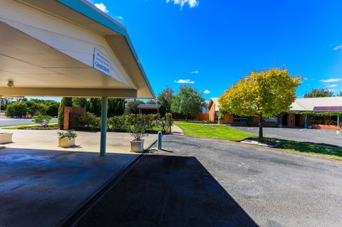 Country Roads Motor Inn Naracoorte - Tourism Brisbane 38