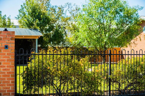Country Roads Motor Inn Naracoorte - Tourism Brisbane 44
